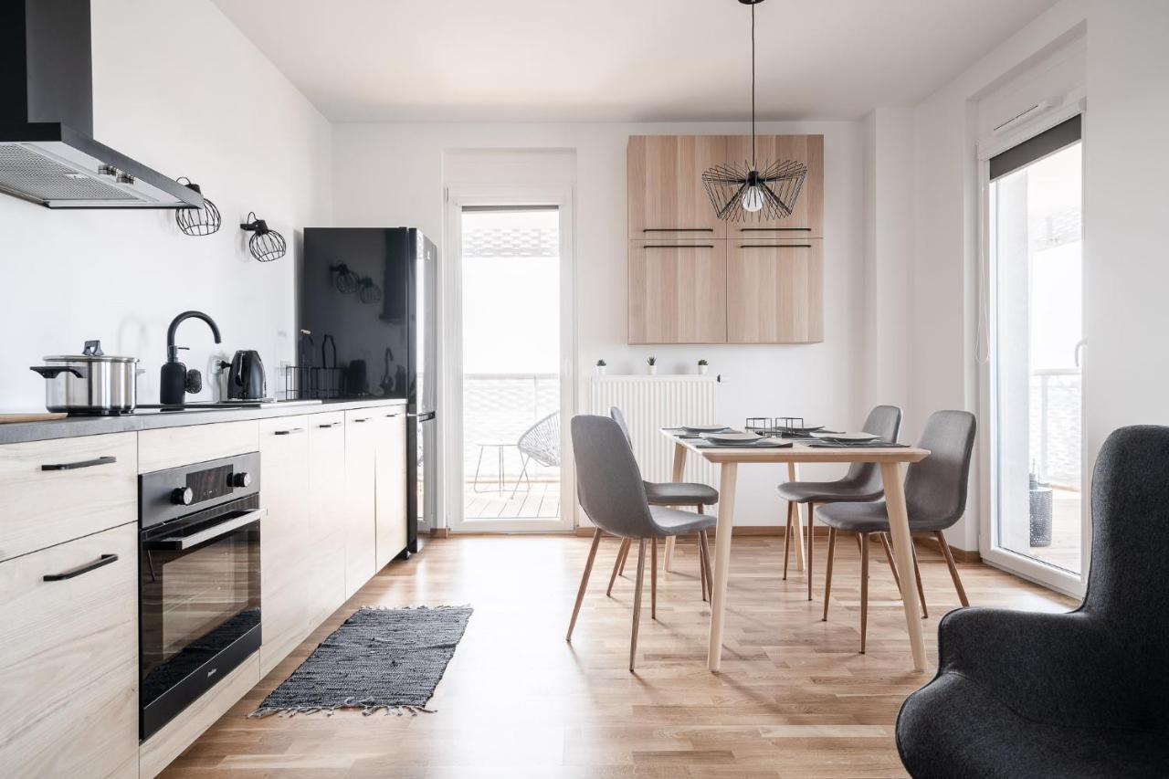 Rentplanet - Apartamenty Atal Tower Wroclaw Ngoại thất bức ảnh