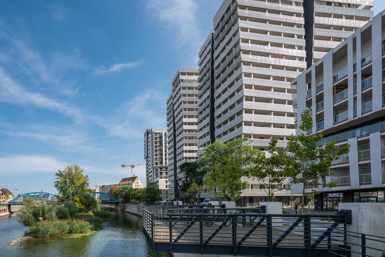 Rentplanet - Apartamenty Atal Tower Wroclaw Ngoại thất bức ảnh
